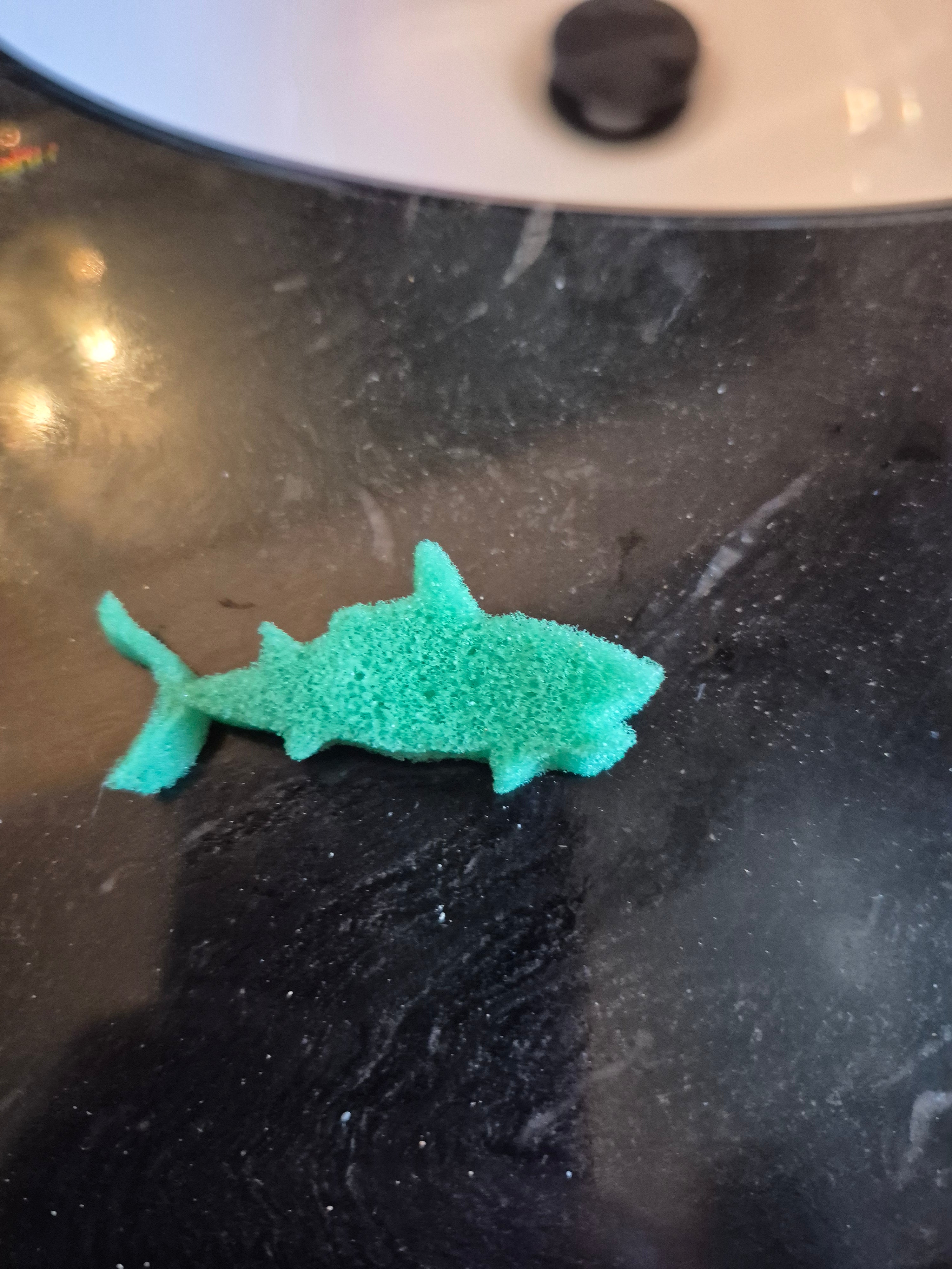 Unicorn Bath Bomb  (Magic grow toy inside)